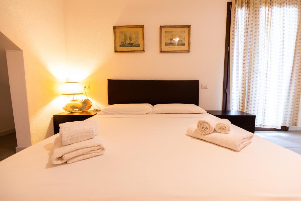 Theo'S Rooms 올비아 외부 사진
